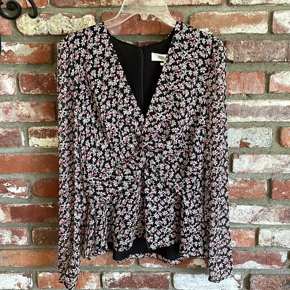 Diane Von Forstenberg 100% silk chiffon blouse top. Just last season. 10. NWT - Picture 4 of 11